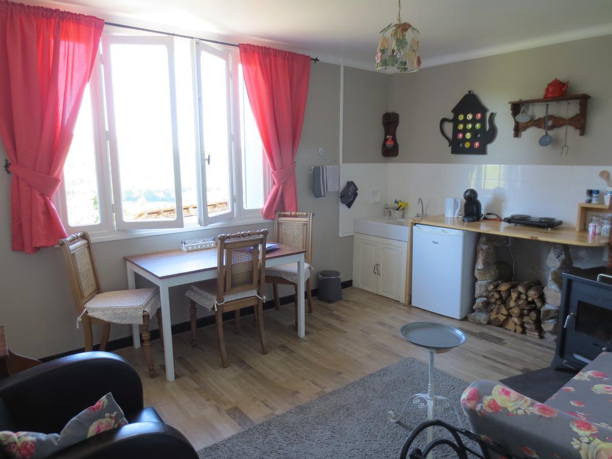 Formidable B&B Saint-Julien-le-Petit Buitenkant foto