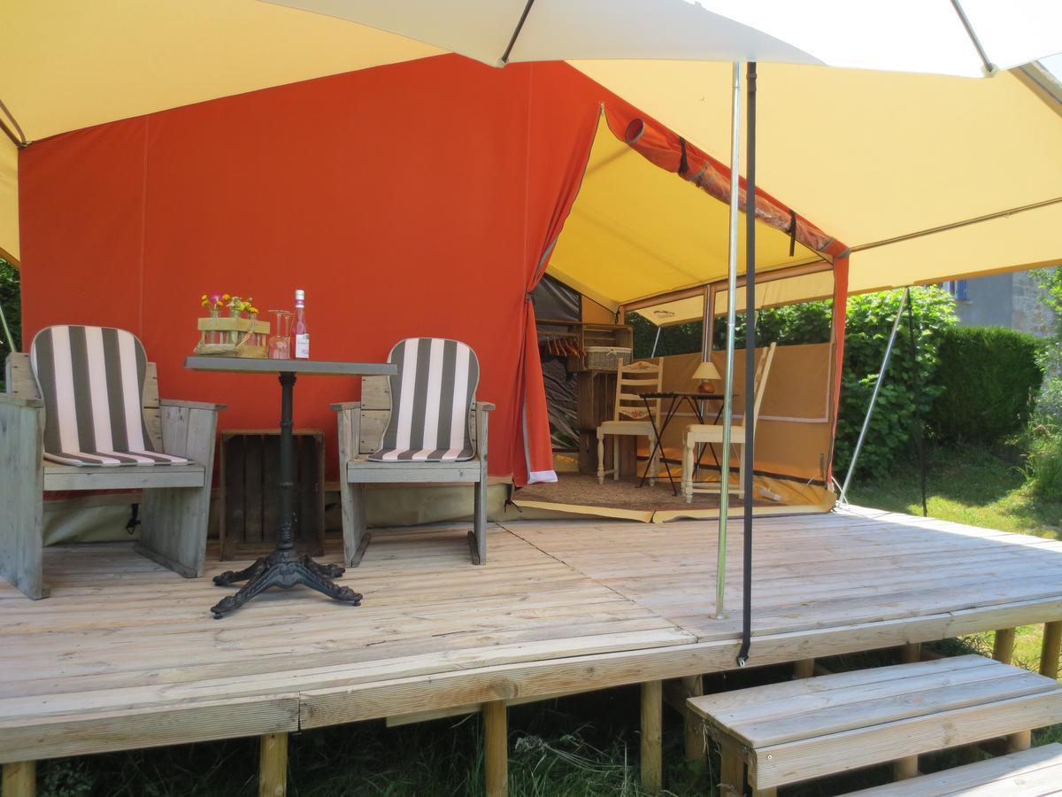 Formidable B&B Saint-Julien-le-Petit Buitenkant foto